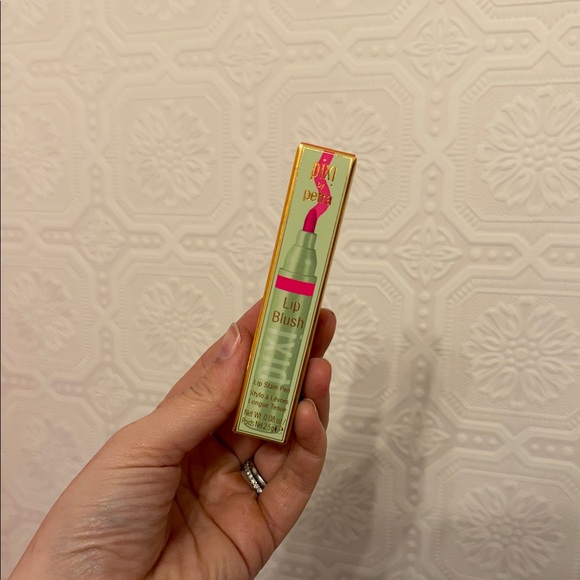 Pixi Other - SOLD ⬇️⭐️ NEW Pixi Lip Blush in Happiness Pink